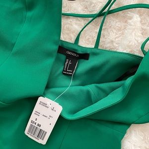 NWT Forever21 strappy green mini dress 💚